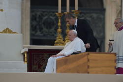 El Papa se re&uacute;ne a puerta cerrada 20 minutos con el antiguo "ministro de Asuntos Exteriores" del Patriarcado de Mosc&uacute;