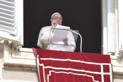El Papa: "Todo abuso es una traici&oacute;n a la confianza"