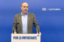 El PP acusa a la oposici&oacute;n de "recurrir a medias verdades, cuando no a mentiras" para "frenar" el Olucas Surf Centre
