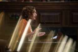 El PP acusa al Gobierno de "abandonar" a las mujeres 