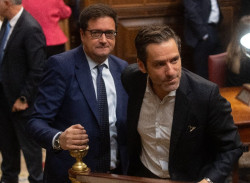 El PP acusa al PSOE de controlar RTVE para tapar su "corrupci&oacute;n" y el Gobierno le critica su "manipulaci&oacute;n informativa"