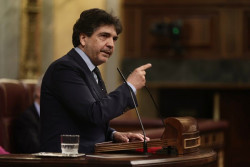 El PP critica a S&aacute;nchez por no cesar a Garz&oacute;n y Subirats tras "atacar" al sector agroalimentario y el modelo de Estado