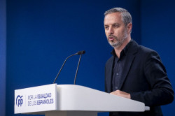 El PP critica la rebaja al transporte generalizada del decreto anticrisis: "Los que m&aacute;s cobran pagar&aacute;n menos"