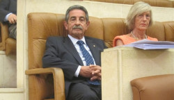 El PP debería abstenerse y favorecer la investidura de Revilla por Carlos Magdalena Menchaca