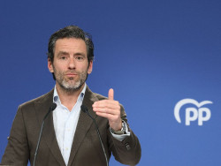 El PP defiende no mirar para otro lado con la inmigraci&oacute;n ilegal que "acaba en la delincuencia" y niega que sea por Vox