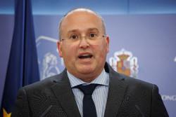 El PP denuncia una "cacer&iacute;a" del PSOE contra el juez Peinado tras citar a declarar a Pedro S&aacute;nchez
