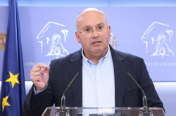 El PP dice que no puede hablar "en nombre de sus CCAA" sobre menores inmigrantes y culpa al Gobierno del "coladero"