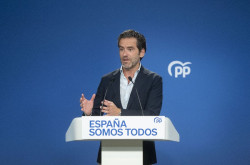 El PP dice que S&aacute;nchez busca que haya un "caos" para que no se hable de "corrupci&oacute;n" o de la "crisis" en los trenes