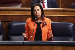 El PP exige la comparecencia de los ministros Robles y Hereu para dar claridad sobre los contratos de Defensa
