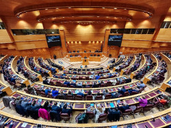 El PP hace valer su mayor&iacute;a en el Senado y aprueba definitivamente la reforma del Reglamento para dilatar la amnist&iacute;a