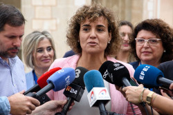 El PP insiste en la dimisi&oacute;n "inmediata" del fiscal general si es imputado y avisa que lo denunciar&aacute; ante Europa