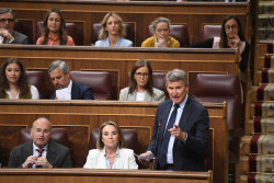 El PP lanza una ofensiva parlamentaria y pide la comparecencia de S&aacute;nchez por la "guerra sucia" de Leire D&iacute;ez