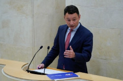 El PP pide paralizar el desmantelamiento del espigón de La Magdalena y la construcción del que falta