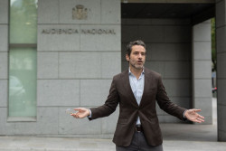 El PP registra su querella contra el PSOE por financiaci&oacute;n ilegal: "Lo que son sospechas se convertir&aacute;n en evidencias"