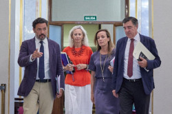 El PP revisar&aacute; la contrataci&oacute;n para las lenguas cooficiales al ver "muy extra&ntilde;o" que se divida en contratos menores
