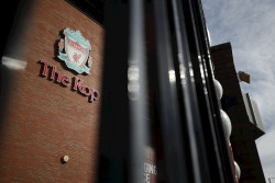 El presidente de la FA teme que la Premier League no se pueda terminar