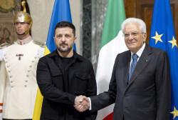 El presidente italiano insta ante Zelenski a iniciar negociaciones para la adhesión de Ucrania a la UE