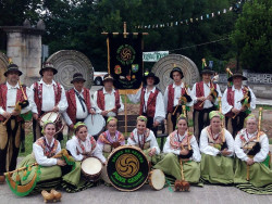 El programa `Origen` de Cultura lleva a Ramales actuaciones de coros ronda, gaitas y folk