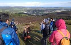 El programa `Torrelavega Conexión Natural` ofrecerá hoy un paseo guiado por el Parque de Las Tablas