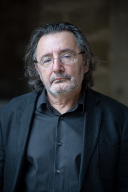 El psiquiatra Rafael Manrique imparte un curso en Enclave Pronillo sobre la "construcción de la subjetividad"