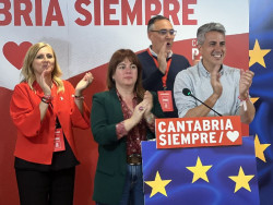  El PSOE c&aacute;ntabro celebra el "extraordinario" resultado para contener el avance de la extrema derecha
