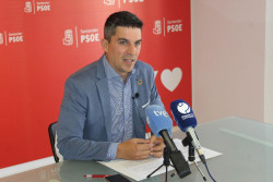 El PSOE de Santander afirma que la alcaldesa "ha perdido su guerra de las basuras" y lo pagan los santanderinos