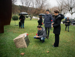 El PSOE de Santander reivindica a Ernest Lluch apelando "al diálogo" en el aniversario de su asesinato