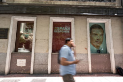 El PSOE insiste en que colaborar&aacute; con la Justicia tras citar el TS a trabajadores de Ferraz: "Nadie les imputa nada (de momento)"