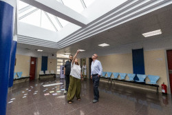 El PSOE se queja porque pretend&iacute;a acudir para la foto, como hace en la UIMP, en la inauguraci&oacute;n de las obras del Centro de Salud de Cazo&ntilde;a 