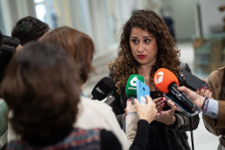 El PSOE todav&iacute;a no ha felicitado a la Premio Nobel Corina por miedo a Zapatero y su socio Maduro