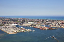 El Puerto de Santander logra el mejor primer trimestre de su historia al operar casi 1,7 millones de toneladas