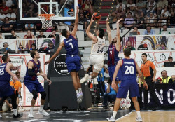 El Real Madrid se lleva el Cl&aacute;sico de la Supercopa ante el Bar&ccedil;a