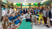 El rey Felipe VI felicita a la selecci&oacute;n espa&ntilde;ola tras la victoria ante Uruguay