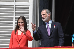 El Rey reivindica la coherencia que han guiado sus actos en estos diez a&ntilde;os pese al "coste personal"