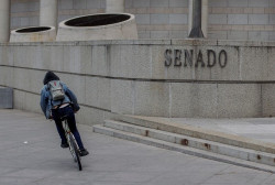 El Senado destina m&aacute;s de 618.000 euros (2.332 por senador) a los viajes de los senadores durante el primer trimestre de 2022 que al a&ntilde;o ser&aacute;n dos 2,5 millones 