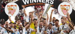 El Sevilla, siete veces campe&oacute;n de la Liga Europa tras ganar a la Roma en los penaltis