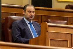 El Supremo cancela la declaraci&oacute;n voluntaria de &Aacute;balos prevista para este jueves pero rechaza posponerla