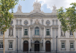 El Supremo ve proporcionado que un padre en situación de mendicidad abone 50 euros al mes por cada uno de sus 4 hijos