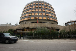 El TC admite a tr&aacute;mite los recursos del Senado contra el Congreso y el Gobierno por modificar una ley en el BOE