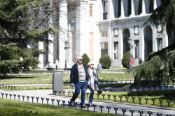 El tiempo estable marcar&aacute; este lunes con temperaturas primaverales