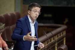 En Redes Sociales, existen denuncias contra Errej&oacute;n por agresiones sexuales y no lo niega