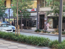 Encuentran el cadáver de un hombre en la calle Isabel II