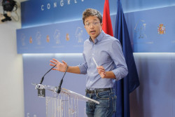 Errej&oacute;n aporta una conversaci&oacute;n con Moulia&aacute; en la que ella le invita a un concierto una semana despu&eacute;s de los hechos