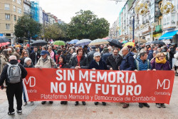 Escasa participación contra la derogación de la Ley de Memoria de Cantabria  colapsándo la ciudad