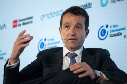 Escribano (Indra) alerta sobre la necesidad de reforzar la conciencia de invertir en defensa