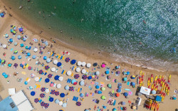 Espa&ntilde;a logra un verano hist&oacute;rico de turistas y gasto, con 40,6 millones de visitantes y casi 56.000 millones de euros