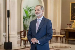 Espa&ntilde;a rechaza la exclusi&oacute;n de Felipe VI de la toma de posesi&oacute;n de la presidenta mexicana y no enviar&aacute; representante