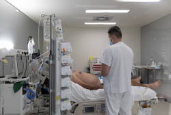  Espa&ntilde;a suma 22.194 casos y 173 muertes con COVID-19, mientras la incidencia baja 51 puntos hasta 735
