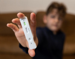  Espa&ntilde;a suma 305.432 casos y 253 muertes este fin de semana, mientras la incidencia desciende hasta 3.381