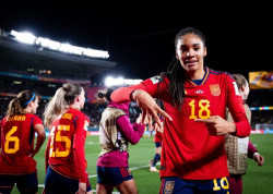 Espa&ntilde;a supera a Suecia (2-1) y jugar&aacute; la final del Mundial